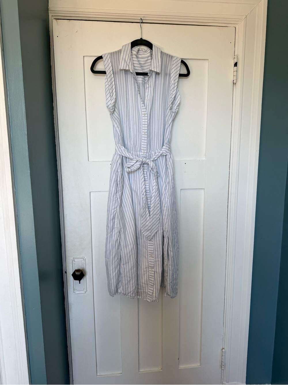 Banana Republic White and Light Blue Striped Sleeveless Shirt Dress